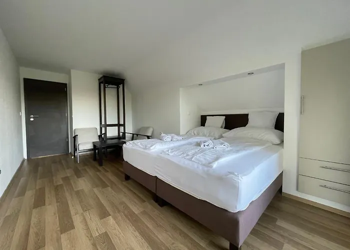 Varlak Vendeghaz 2 Apartament Siófok